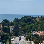 Numana, 600 Mt Mare Trilocale Con Ampia Terrazza Vista Mare
