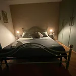 Fly Apartment