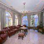 Charming Lakefront Villa In Varenna