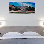 La Piazza