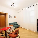 Dante 2 Rooms Apartment Super Central Next Metro By Houseinnaples