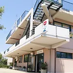 Polena Residence Hotel
