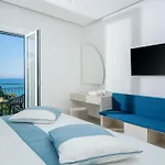Sea View Deluxe Apartments