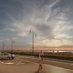 Villino Indipendente Con Cortile Privato 4 P Letto - Sul Mare Vicino Aeroporto E Fiera