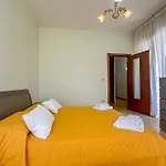 Apartment With 2 Bedrooms In Minori