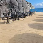 Casa Del Porticciolo Di Capraia
