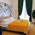 White Room 'Historic Centre'