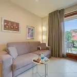 La Casa Di Gioia - Shared Pool & View - Happy Rentals