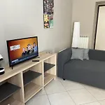 Adrian'S Guests House
