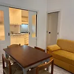 Antico Como Centre