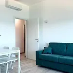 P022 - Porto Recanati, Nuovissimo Bilocale Fronte Mare