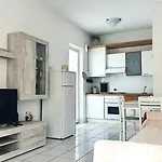 N289 - Numana, Bilocale Con Giardino