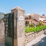 Berardino Holiday House