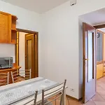 Maison Laghee-Bright Apt With Balcony, Lake View!