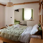 Hotel Alaska