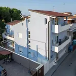 Residence Anna - Red Apartment