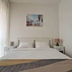 Brianna'S Apartment