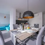 Rustichel Fantastic Lake View - Happy Rentals