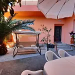 Villa Rosa Nel Cuore Di Porto Azzurro