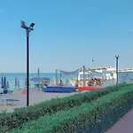 Space & Comfort On The Coast