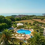 Hotel Le Cave