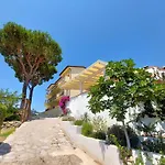Residenza Mini Hotel - Rta E Appartamenti Vacanza