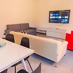Piazza Garibaldi - Italian Homing
