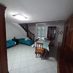 Agenzia Aprea, La Casa Di Rosy