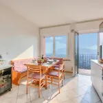 Lake View Dom-Us Apartment - Happy Rentals