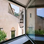 A Gradillo Holiday Rooms