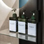 Shades Of Lake - Green Apartment