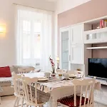 Livorno Lovely Sea View Apartment