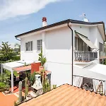 Villa Viola - 350 Mt From The Beach - Outdoor Jacuzzi