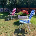 Camera Con Giardino E Piscina