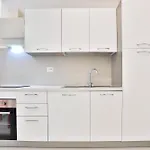 Sandra'S Apartment
