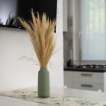 Elegante Appartamento Piano Terra A 200 Mt Dal Mare