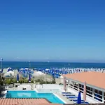 Tosca With Beach & Breakfast Included