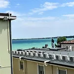 Dive Rive Luxury Apartment