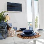 La Finestra Sul Mare Central Apartment Vista Mare