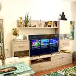 Boutique Apartment Con Tv Da 65 E 43