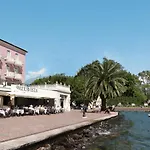 Bellavista Lakefront Apartments