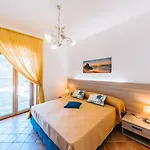 Berardino Holiday House