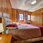 Snowflakes Retreat - Roomy Apartment With A View & Relax Solarium Cir 0133