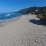 Residence Le Palme - Appartamenti Sul Mare - Spiaggia Tra Palinuro E Caprioli