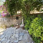 La Villa Ioio