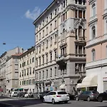 Luxury Apartment - 8 Person - Centro Storico Trieste