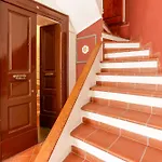 Via Tommaso Caravita 6