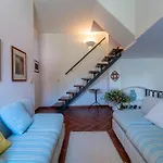 Loppia Secret Mansarda By Wonderful Italy