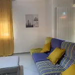 Grande Appartamento 130Mq Con Posto Auto In Giardino Privato