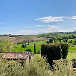 S214 - Sirolo, Trilocale Con Giardino In Zona Tranquilla